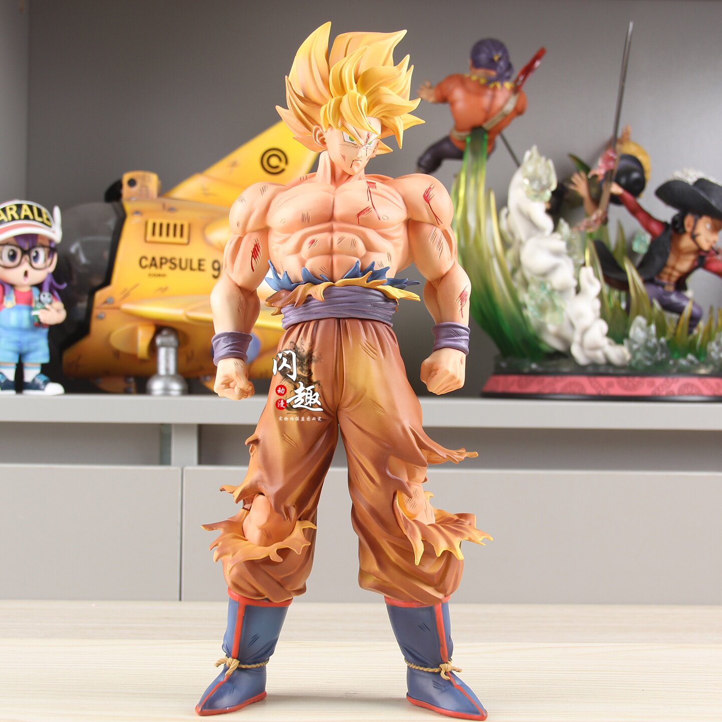 Statue de Goku Super Saiyan en - Anime Merchandise For Men avis et prix
